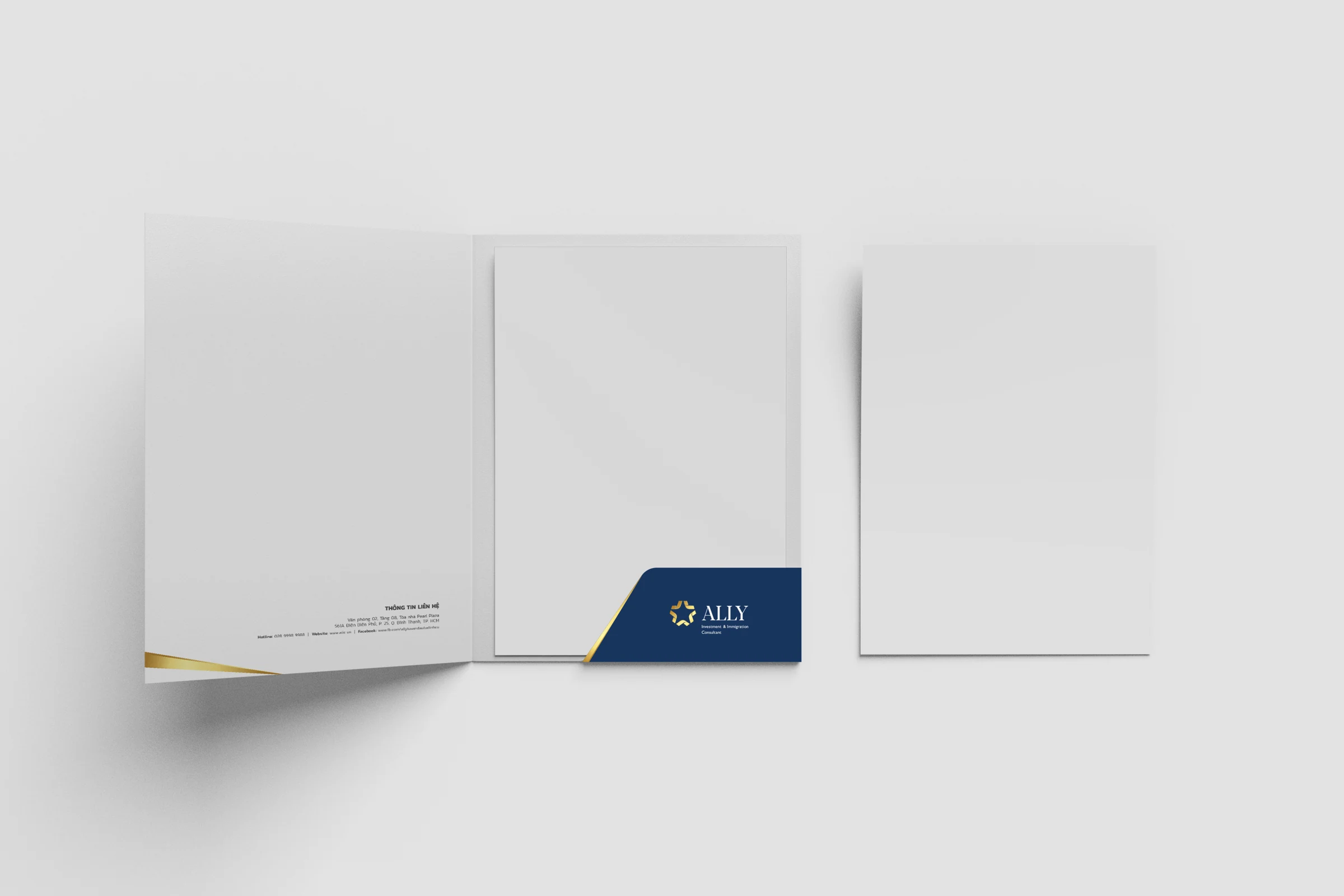 Presentation folder cover design mockup
